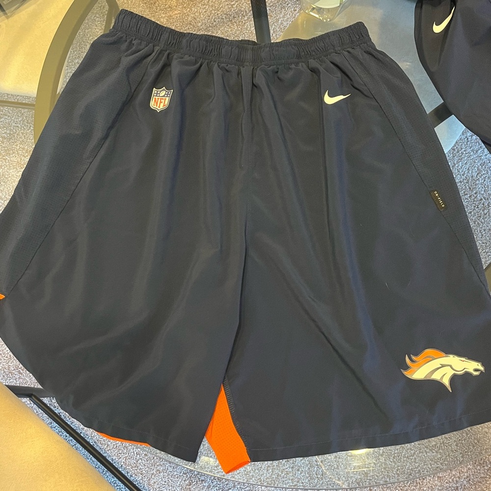 Denver Broncos Nike On Field shorts